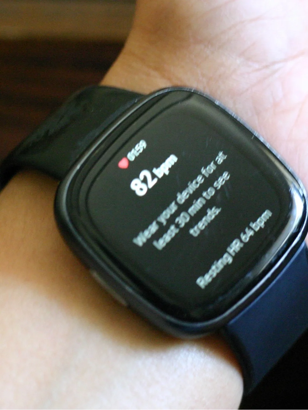 Fitbit Versa 4 - black smartwatch